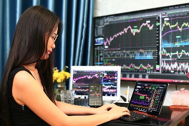 como ganar dinero siendo broker