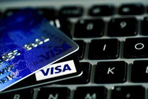 How to get paid online in the US: a simple system to get paid fast (and keep it clean)