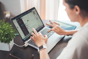 Payroll software for small business (US): pick fast, avoid expensive mistakes